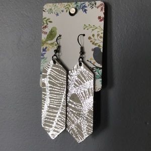 3/$20 ✨ Recycled Genuine Leather Earrings